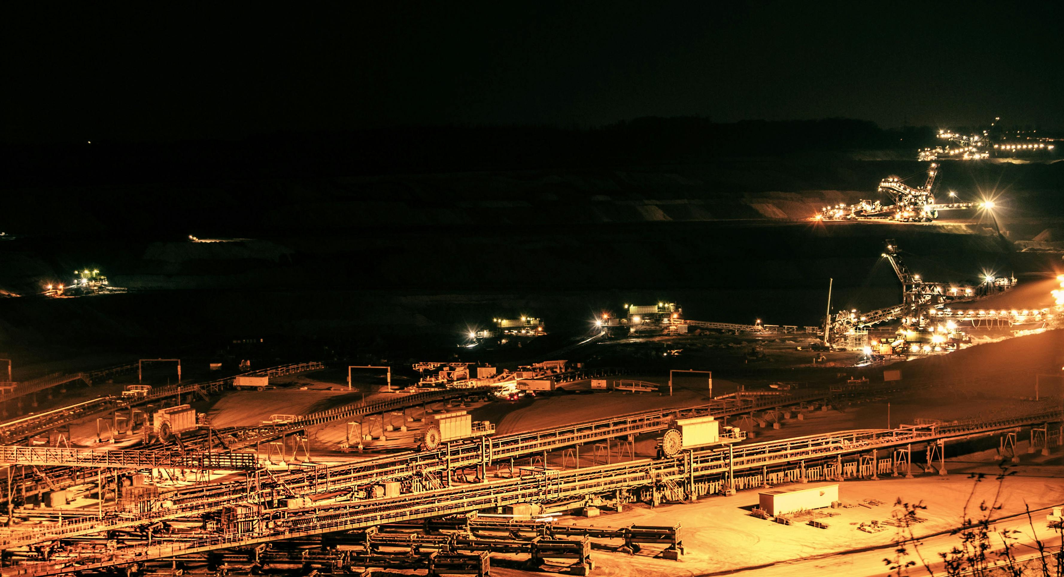 Operación industrial nocturna